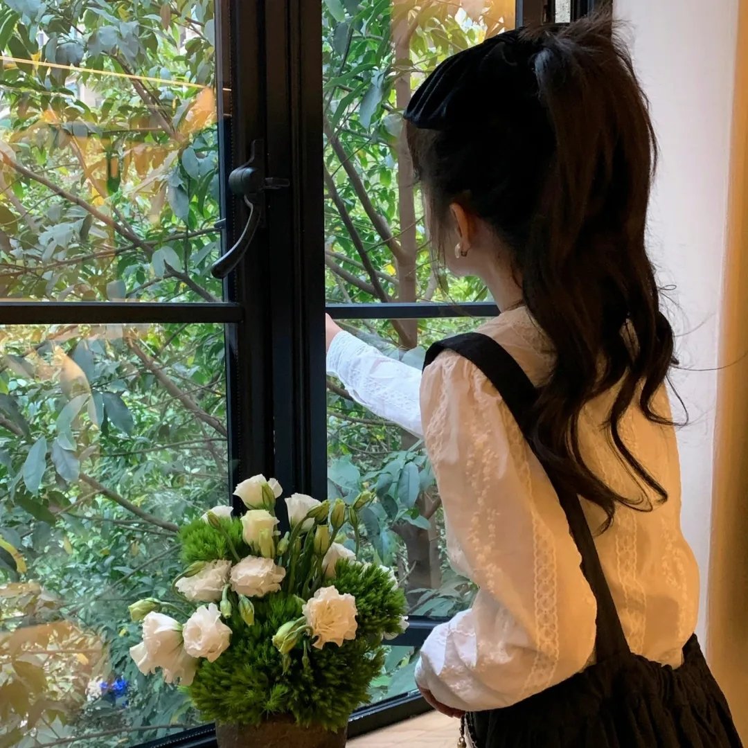 山重水复疑无路海报